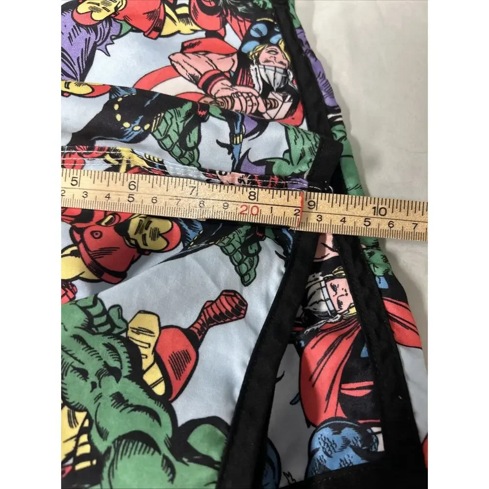 Marvel Avenger Super Heroes Swim Trunks Board Shorts Men’s Size Small Surf Beach